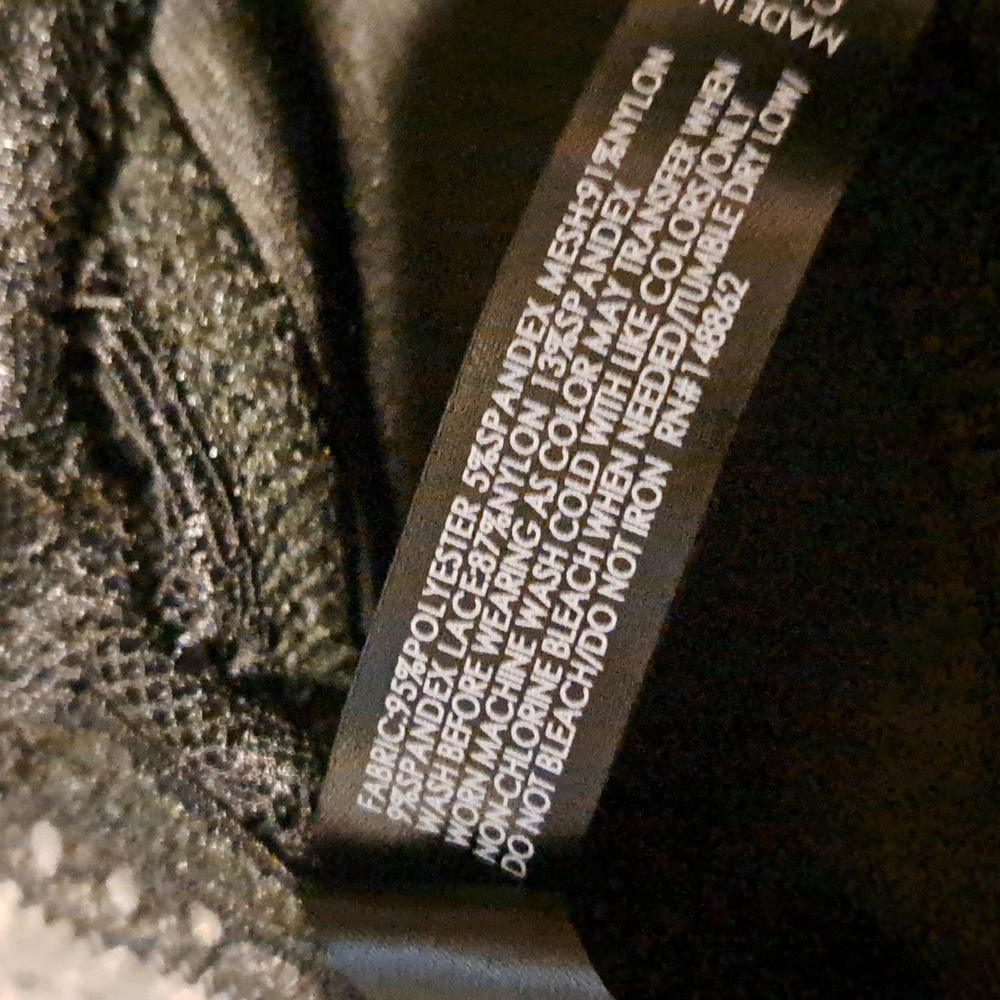 Velour Bralette - Picture 7 of 7